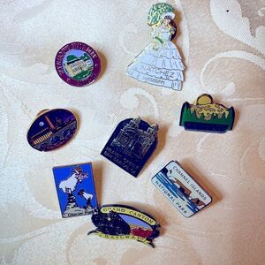 Bundle of 8 Souvenir Collectible Pins including Several Parks